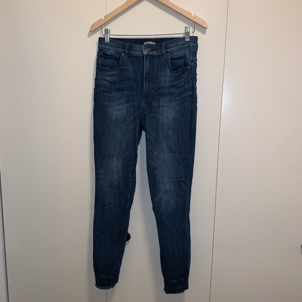 Express Stretch Super High Rise Ankle Legging